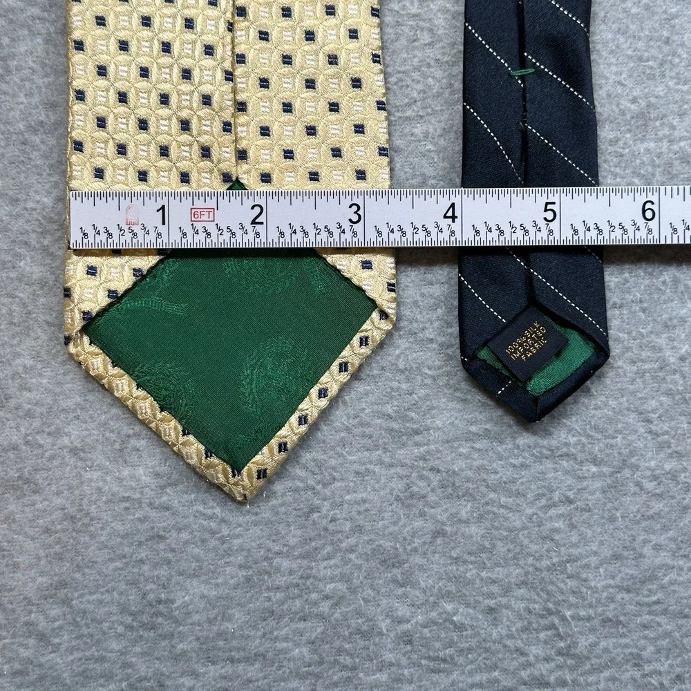 VTG Tommy Hilfiger Necktie Yellow Blue Geometric Navy Stripe Tail 100% Silk NOTE